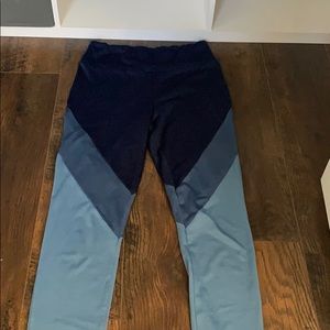 chevron pattern leggings